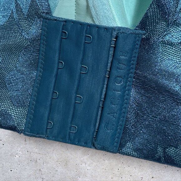 Cacique 46DD Invisible Back Smoother Bra Lace Lightly Lined Balconette Teal NWT - Picture 4 of 12